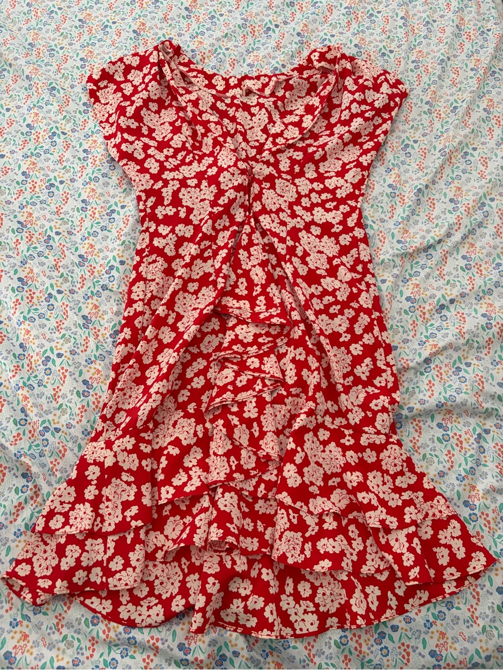 Red Floral Ruffle Hem Women's Dress - Picture 2 of 3